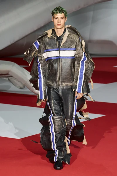 Look 57